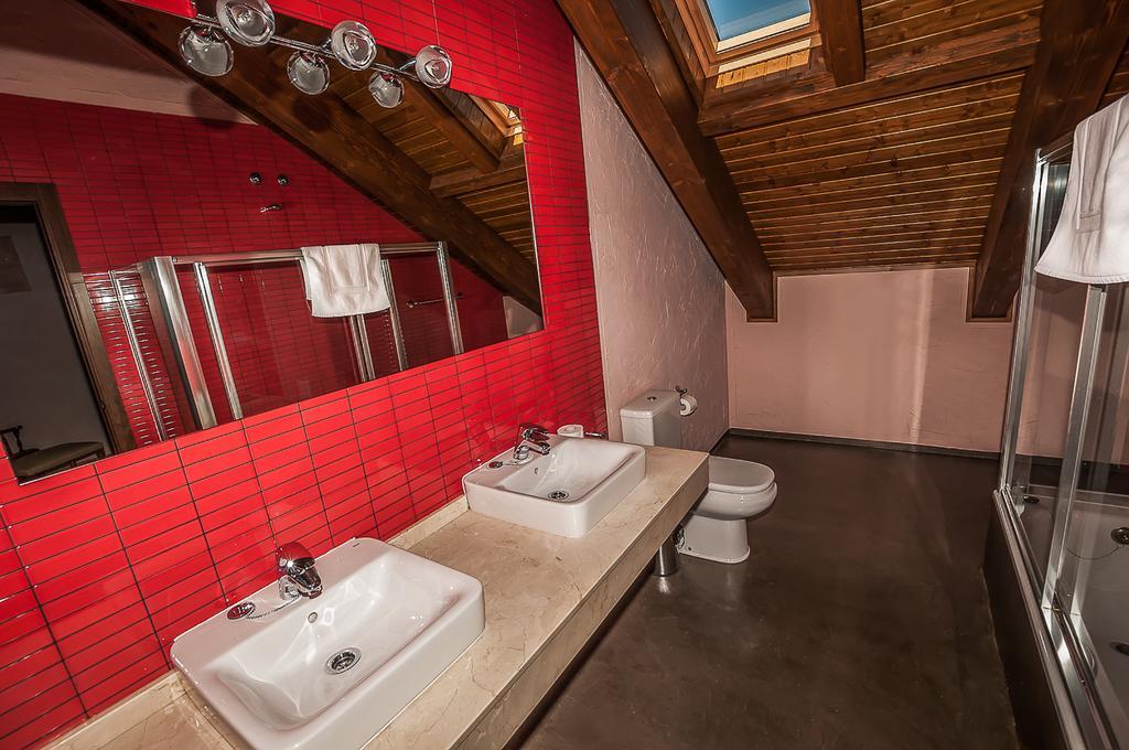 Casa Rural El Almendro De Maria Понферада Стая снимка